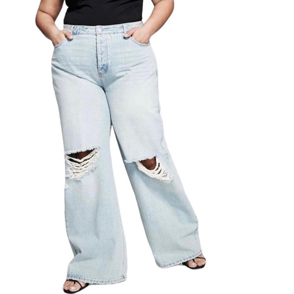 Women’s Distressed Light wash Plus Denim Jean